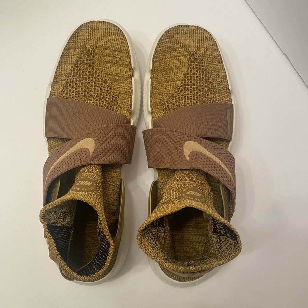 Nike Free RN Motion Flynit 2018 Golden Beige Women’s 10.5 Men’s 9 Athletic Shoe - Picture 5 of 14